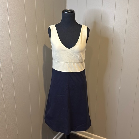 J. Crew Women's 4 Block Ponte Dress Navy and Off White Colorblock V-neck Zipper - Picture 1 of 7